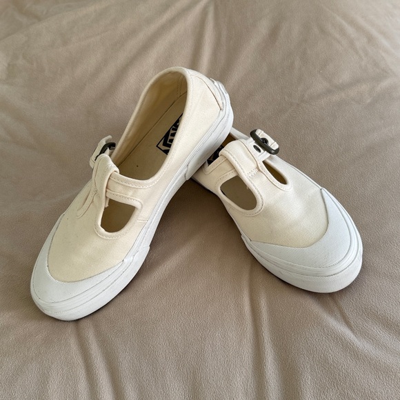 Vans Mary Jane Style 93 Buckle Strap Women’s Shoes Classic cream Canvas Size 6.5 - Picture 10 of 13